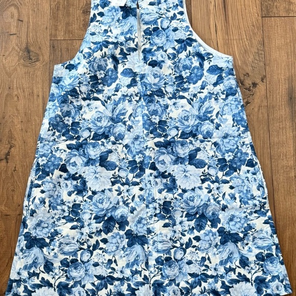 Blue Floral Abercrombie linen dress medium - Picture 3 of 3